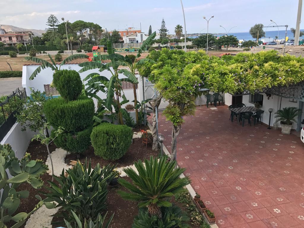 Casa Vacanze Robinson Villa Avola Kültér fotó